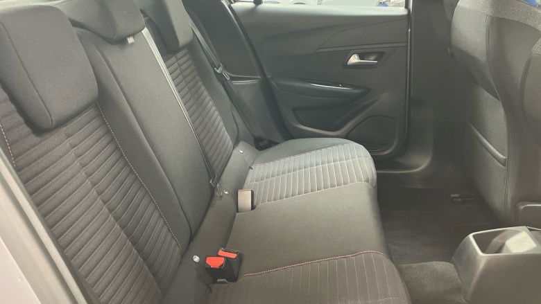 Peugeot 208 1.2 PureTech 100 Active Premium 5dr Petrol Hatchback